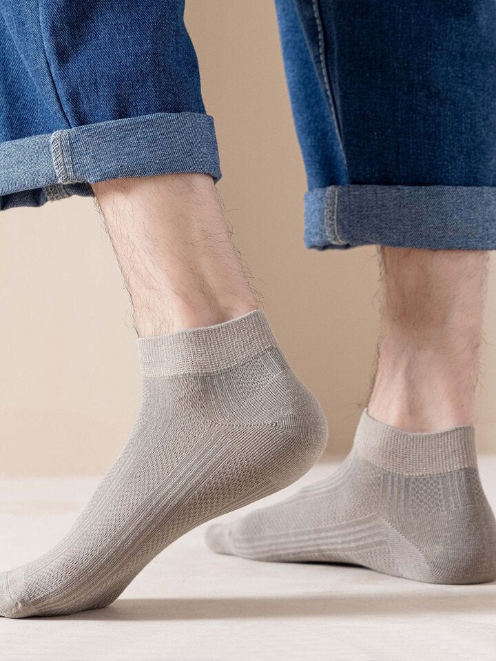 Men Solid Ankle Socks
